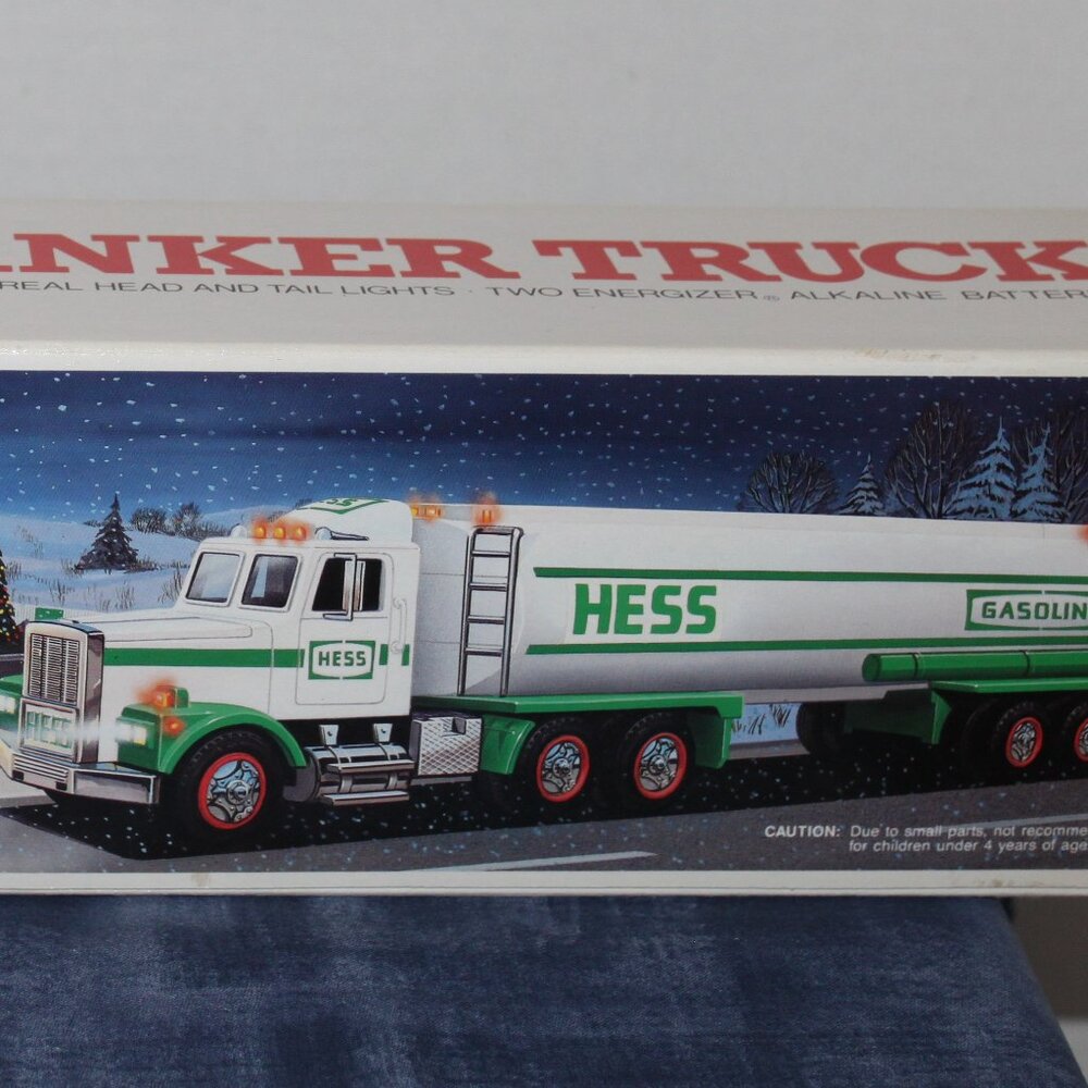 Hess Truck 1990 New, Damaged Box